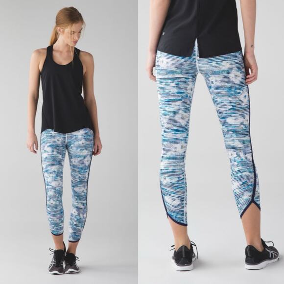 Lululemon Real Quick tight in blurry belle multi/ Hero Blue - Picture 1 of 10
